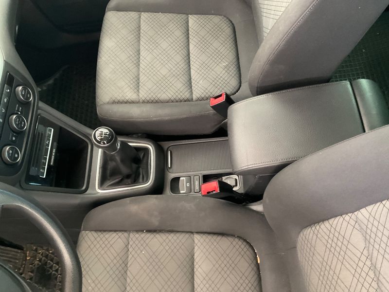 Volkswagen Sharan 2.0 TDI Trendline BlueMotion Tech 2015 – снимка 31