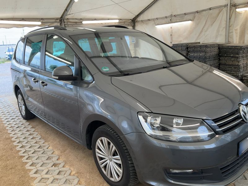 Volkswagen Sharan 2.0 TDI Trendline BlueMotion Tech 2015 – снимка 12