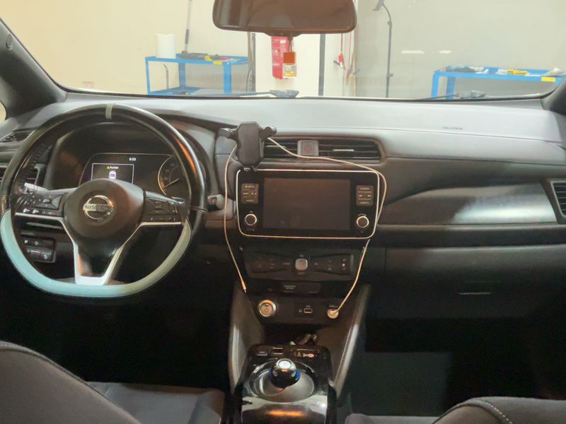 Nissan Leaf electric drive 110 kW Business — zdjęcie 12