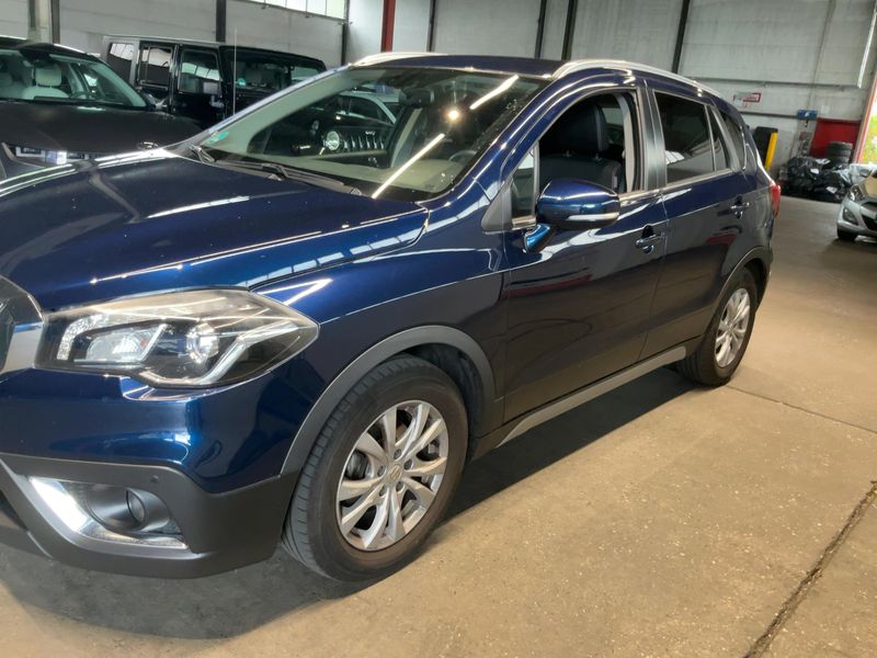 Suzuki SX4 1.4 BoosterJet Comfort+ 4x4 — zdjęcie 2