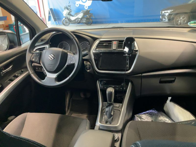 Suzuki SX4 1.4 BoosterJet Comfort+ 4x4 — zdjęcie 12