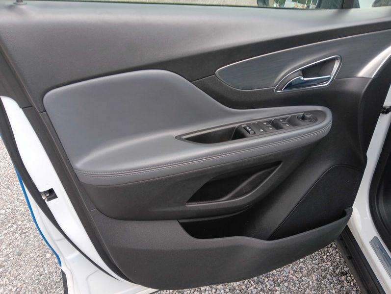 Opel Mokka 1.4 Turbo Black & White ecoFlex 4x4 — zdjęcie 17