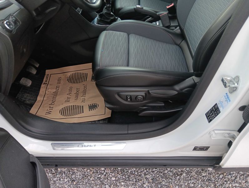 Opel Mokka 1.4 Turbo Black & White ecoFlex 4x4 — zdjęcie 18