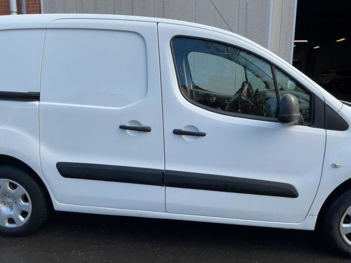 Peugeot Partner 2015 — photo 11