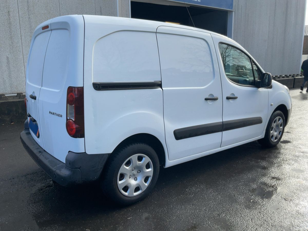 Peugeot Partner 2015 — photo 9
