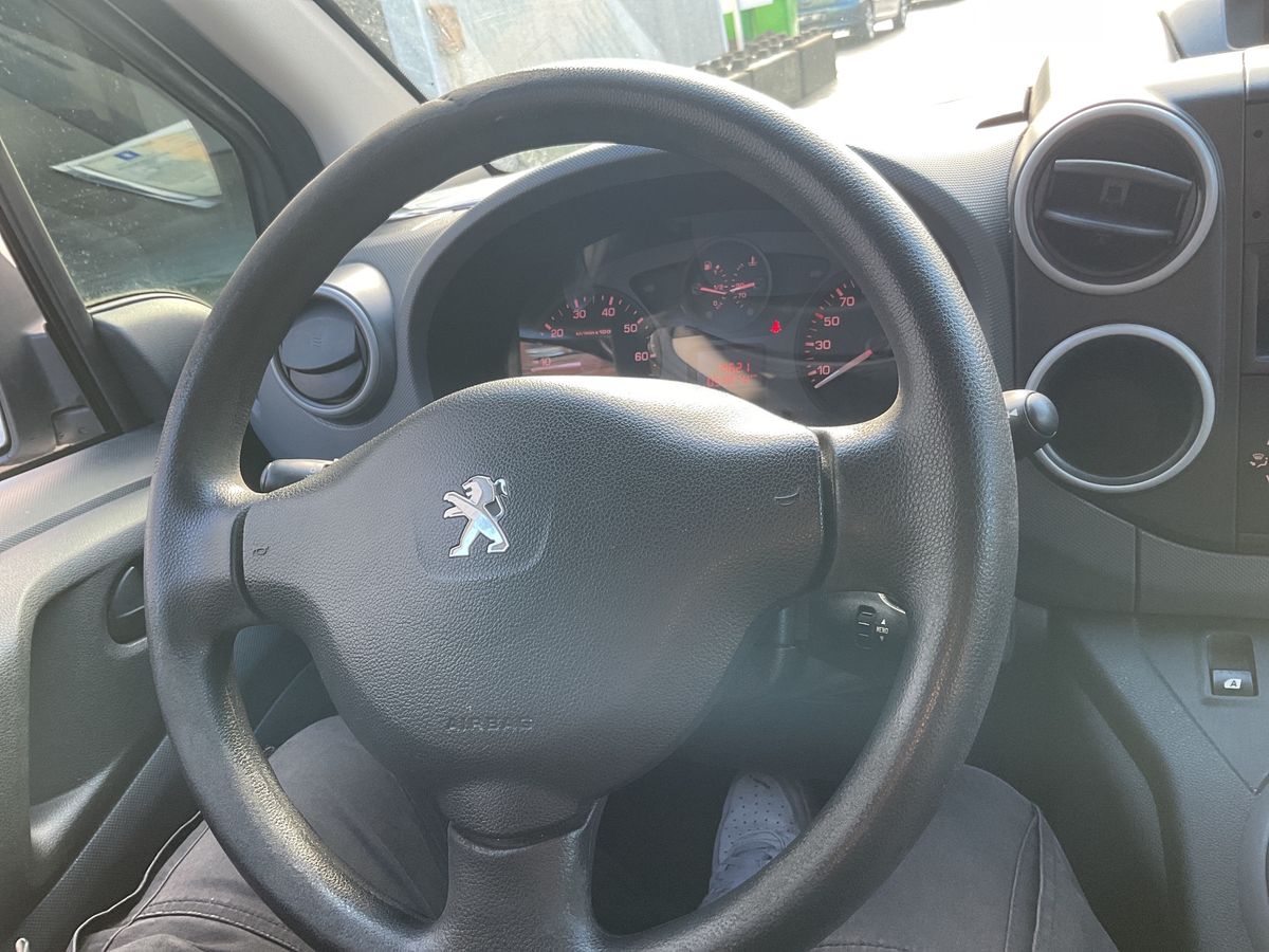 Peugeot Partner 2015 — photo 30