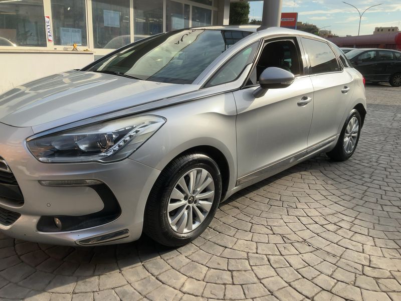 Citroen DS5 1.6 HDi Business — zdjęcie 2