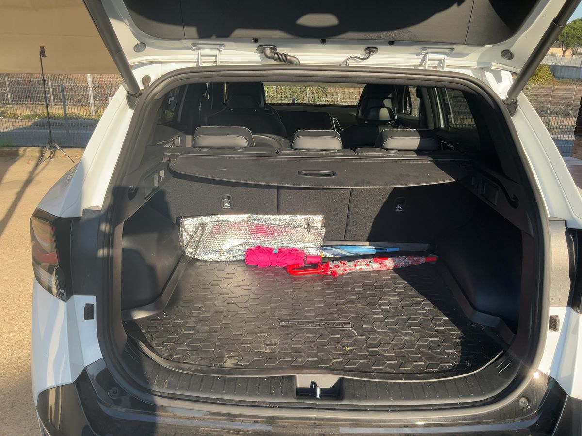 Kia Sportage 2022 — photo 16