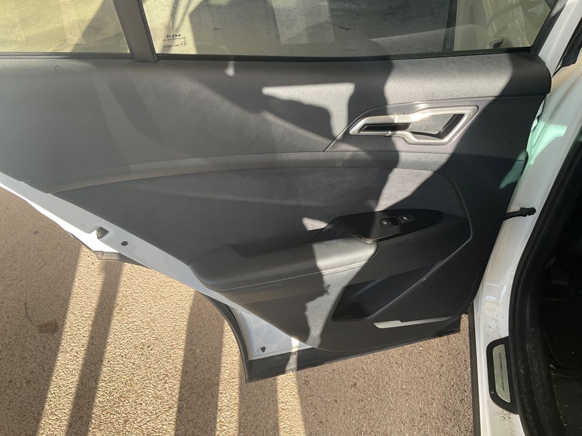 Kia Sportage 2022 — photo 49