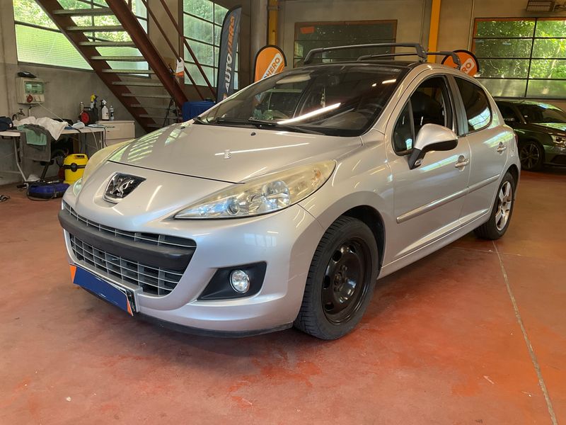 Peugeot 207 1.6 HDi Feline — zdjęcie 1