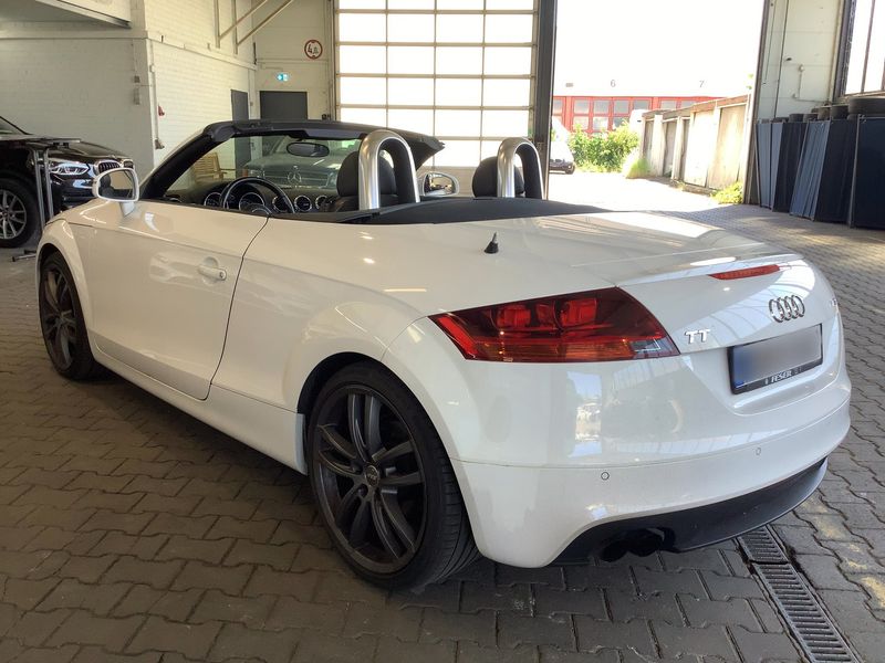 Audi TT 1.8 TFSI Roadster — zdjęcie 3