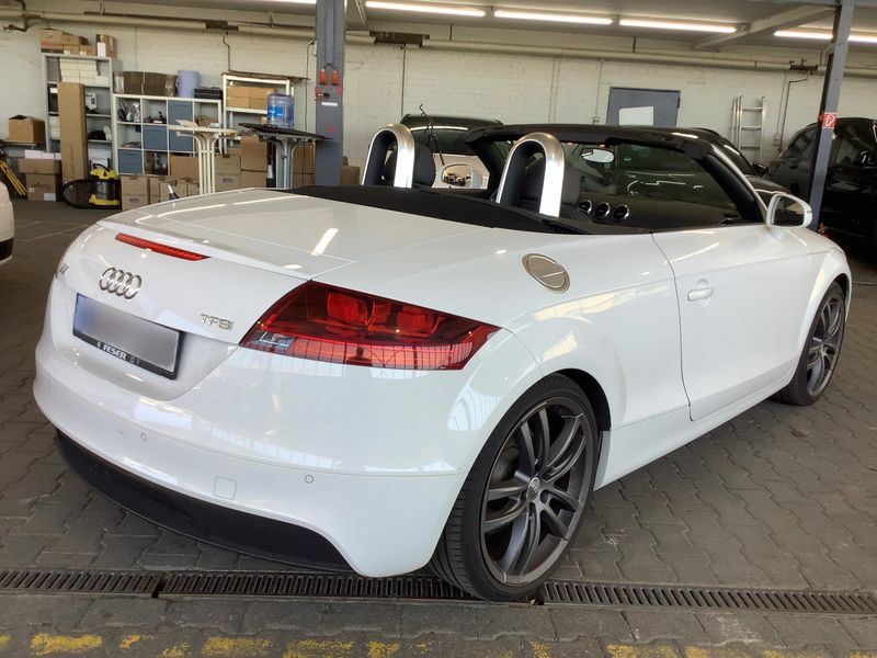 Audi TT 1.8 TFSI Roadster — zdjęcie 6