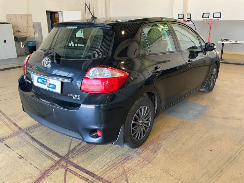 Toyota Auris 1.4 Turbodiesel High Eco 2013 – снимка 2