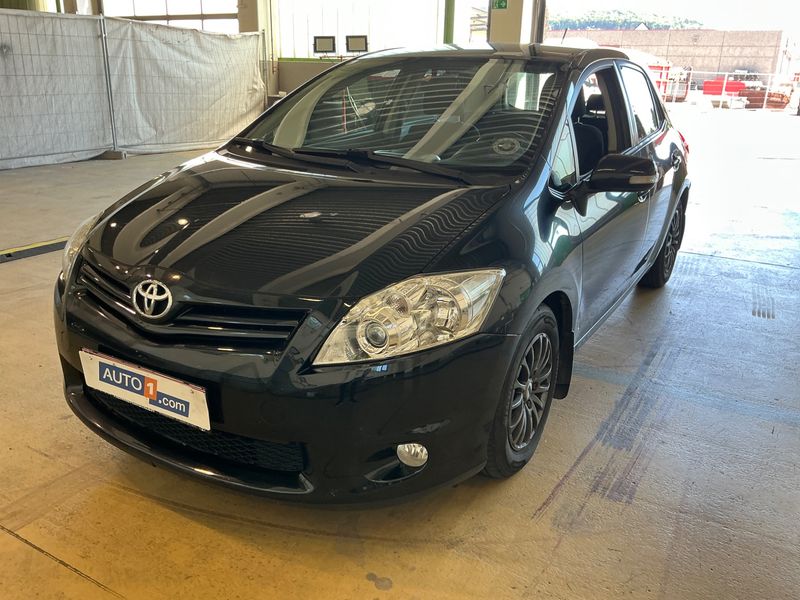 Toyota Auris 1.4 Turbodiesel High Eco 2013 – снимка 1