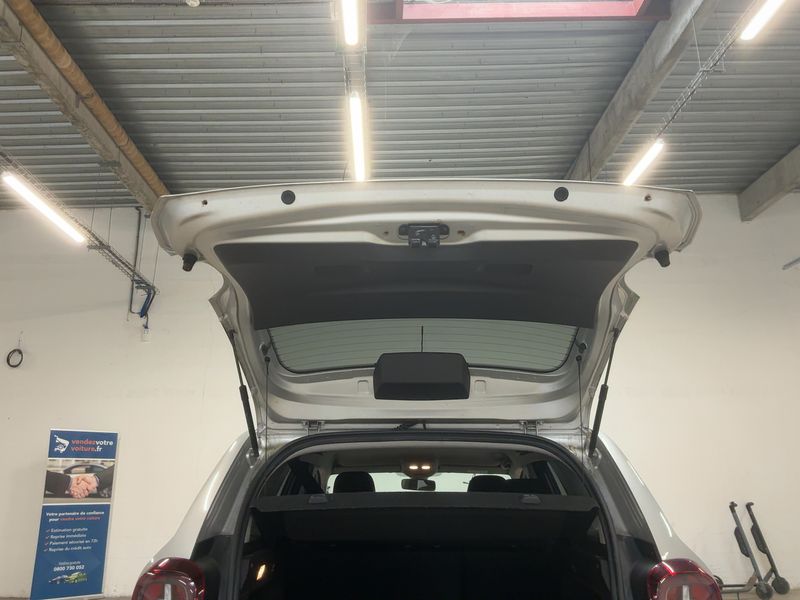 Dacia Duster 1.5 dCi Prestige — zdjęcie 10