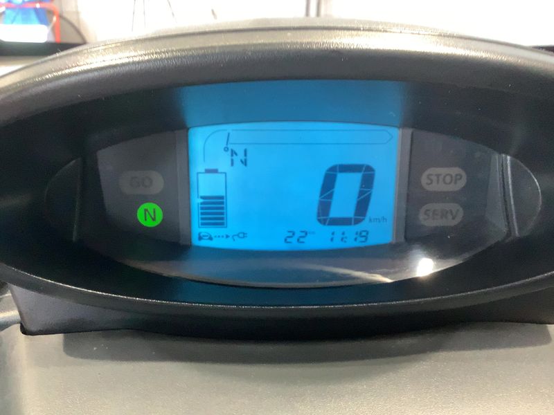 Renault Twizy electric drive 12,6 kW Life — zdjęcie 13