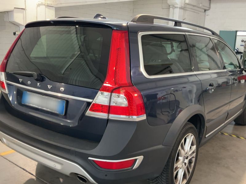 Volvo XC70 2.4 D4 Summum AWD — zdjęcie 6