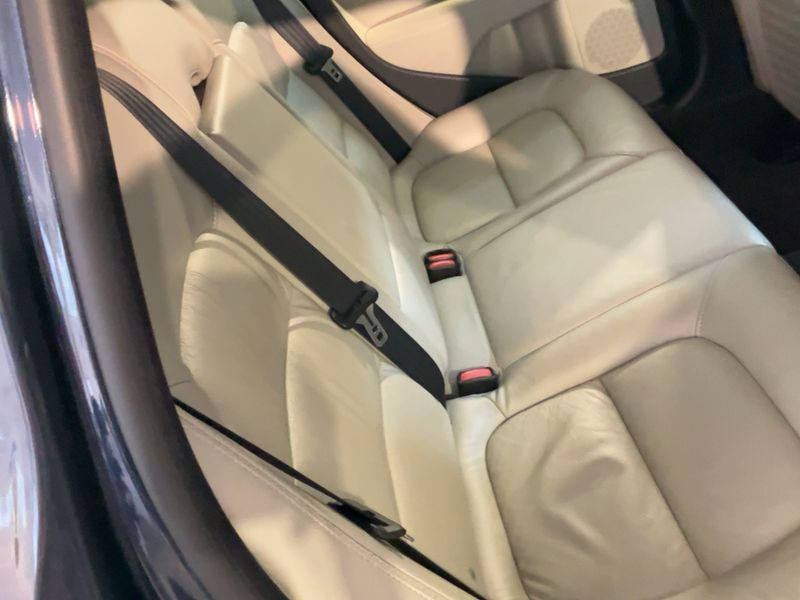 Volvo XC70 2.4 D4 Summum AWD — zdjęcie 14