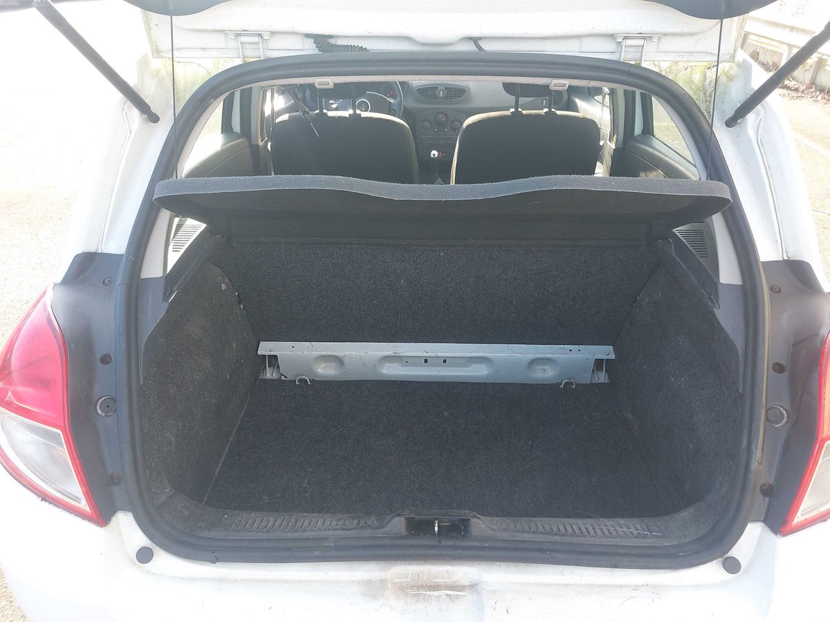Renault Clio 2013 — photo 10
