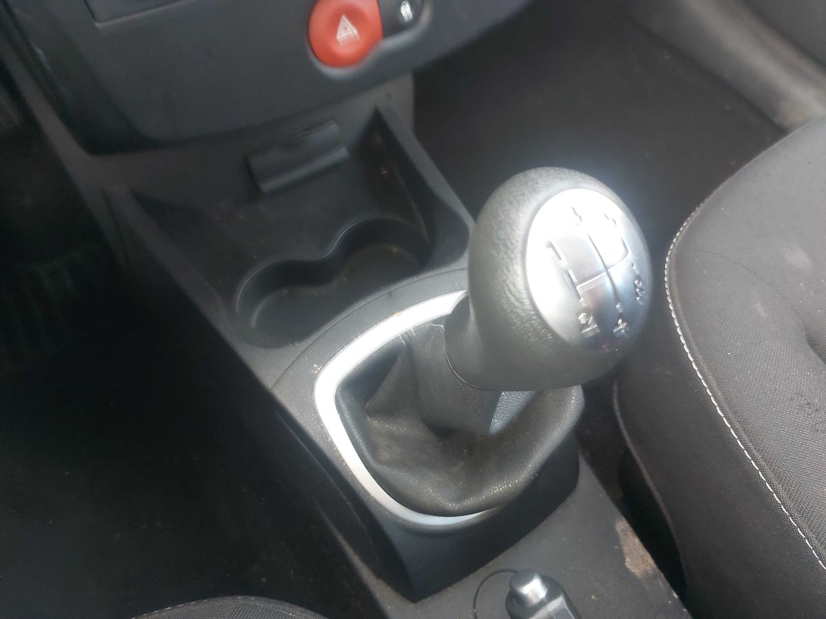 Renault Clio 2013 — photo 39