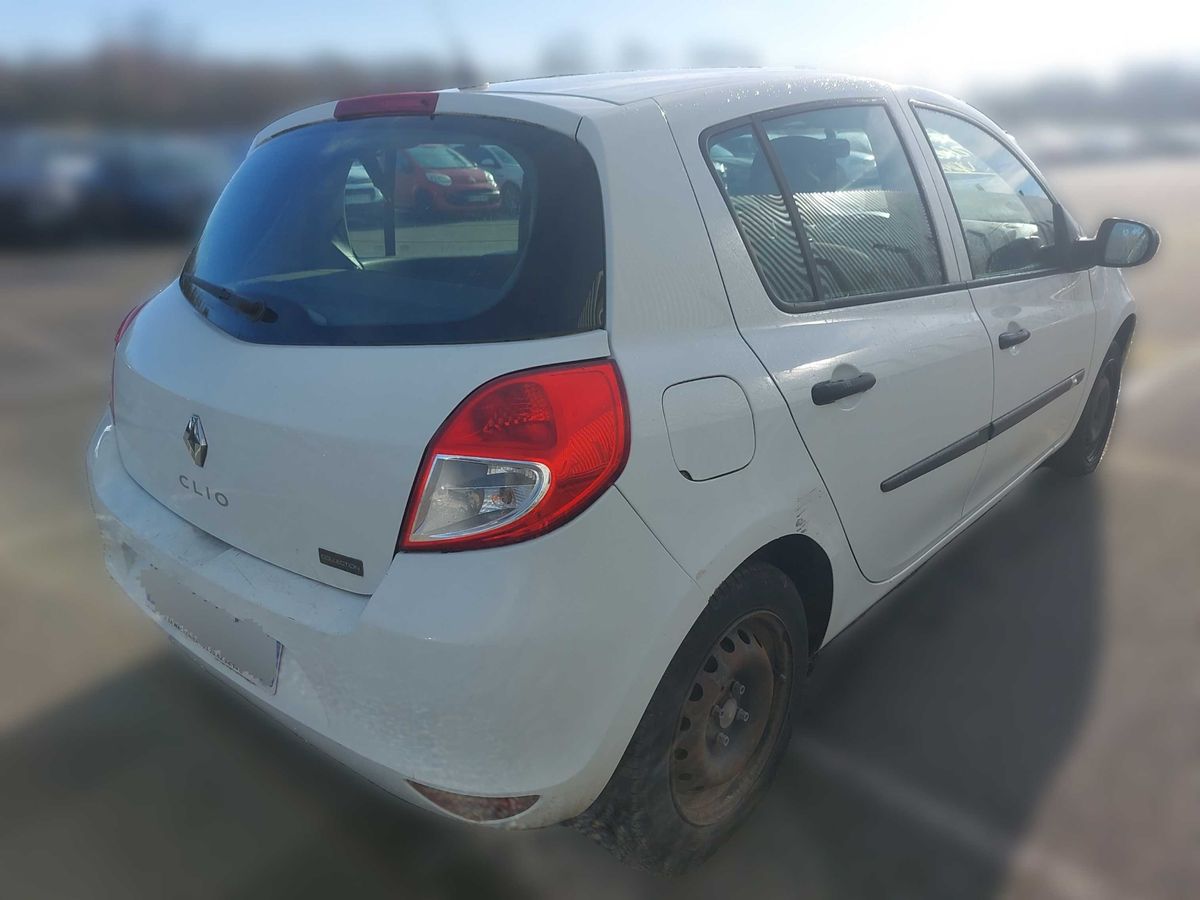 Renault Clio 2013 — photo 6