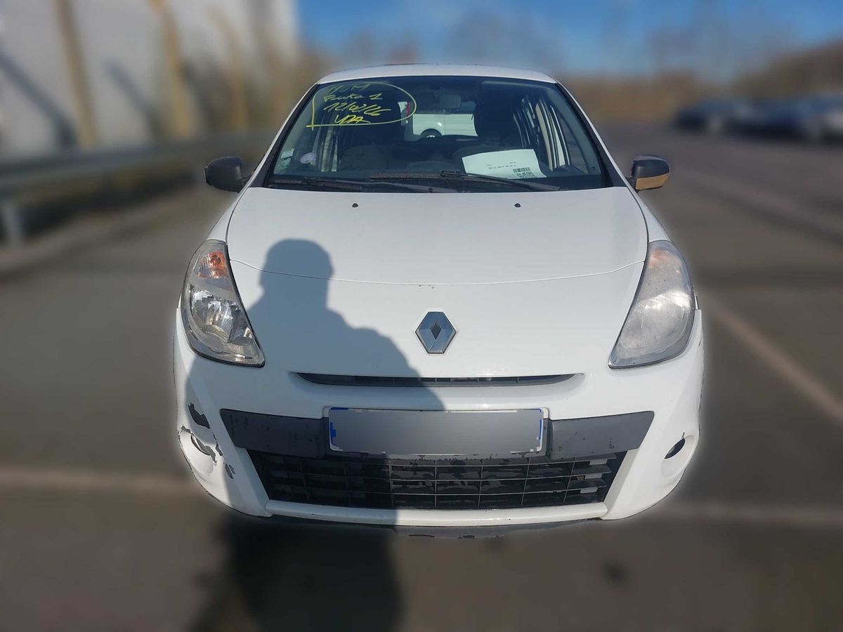 Renault Clio 2013 — photo 8