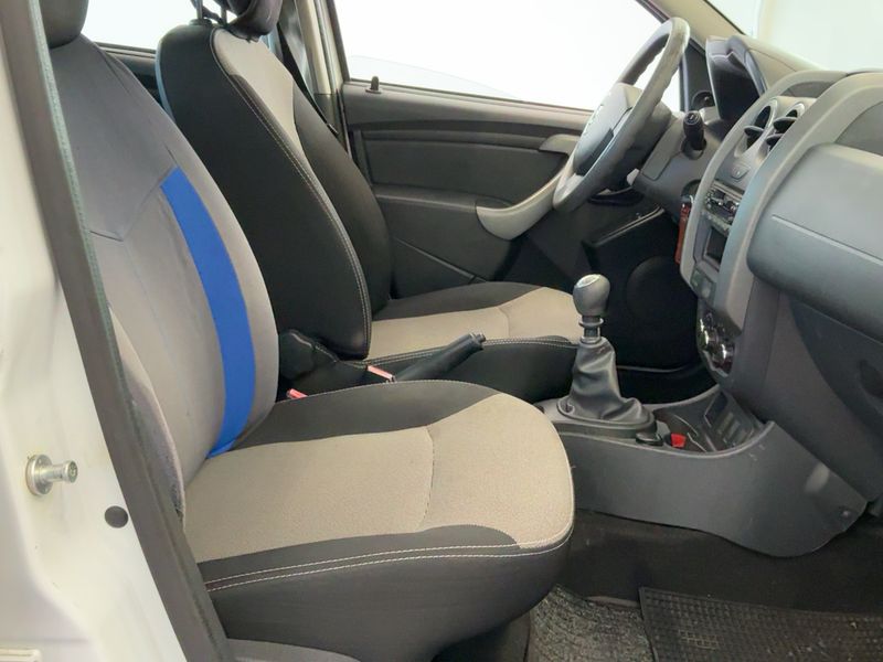 Dacia Duster 1.5 dCi Ambiance 4x2 2015 – снимка 16
