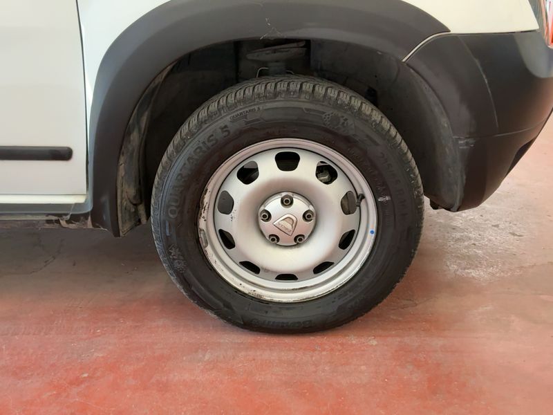 Dacia Duster 1.5 dCi Ambiance 4x2 2015 – снимка 11