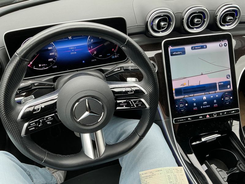 Mercedes-Benz C-Klasse C 180 Mild-Hybrid AMG Line 2024 – снимка 17