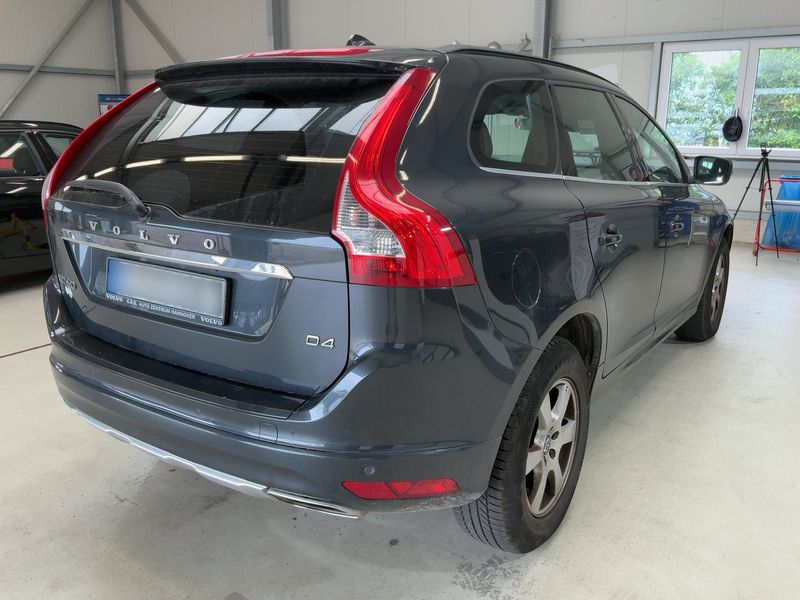 Volvo XC60 2.0 D4 Momentum 2WD — zdjęcie 6