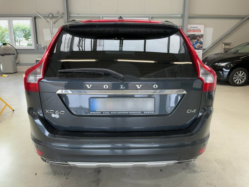 Volvo XC60 2.0 D4 Momentum 2WD — zdjęcie 5