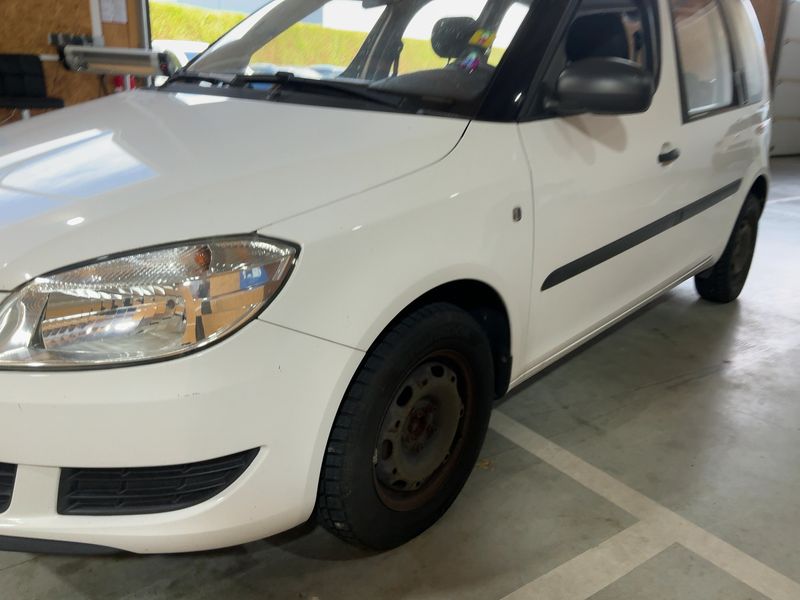 Skoda Roomster 1.2 TSI Active Plus Edition — zdjęcie 2