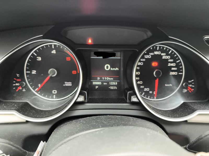 Audi A5 2.0 TDI — zdjęcie 12