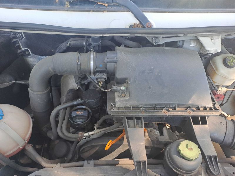 Volkswagen Crafter 2.5 TDI DPF Kasten 35 mittlerer Radstand mit Hochdach — zdjęcie 8