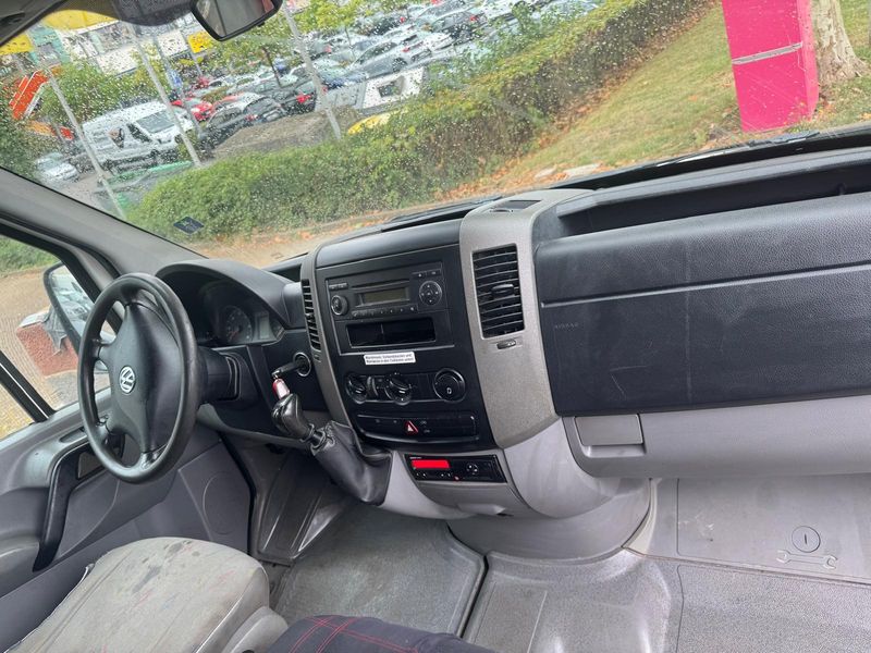 Volkswagen Crafter 2.5 TDI DPF Kasten 35 mittlerer Radstand mit Hochdach — zdjęcie 10