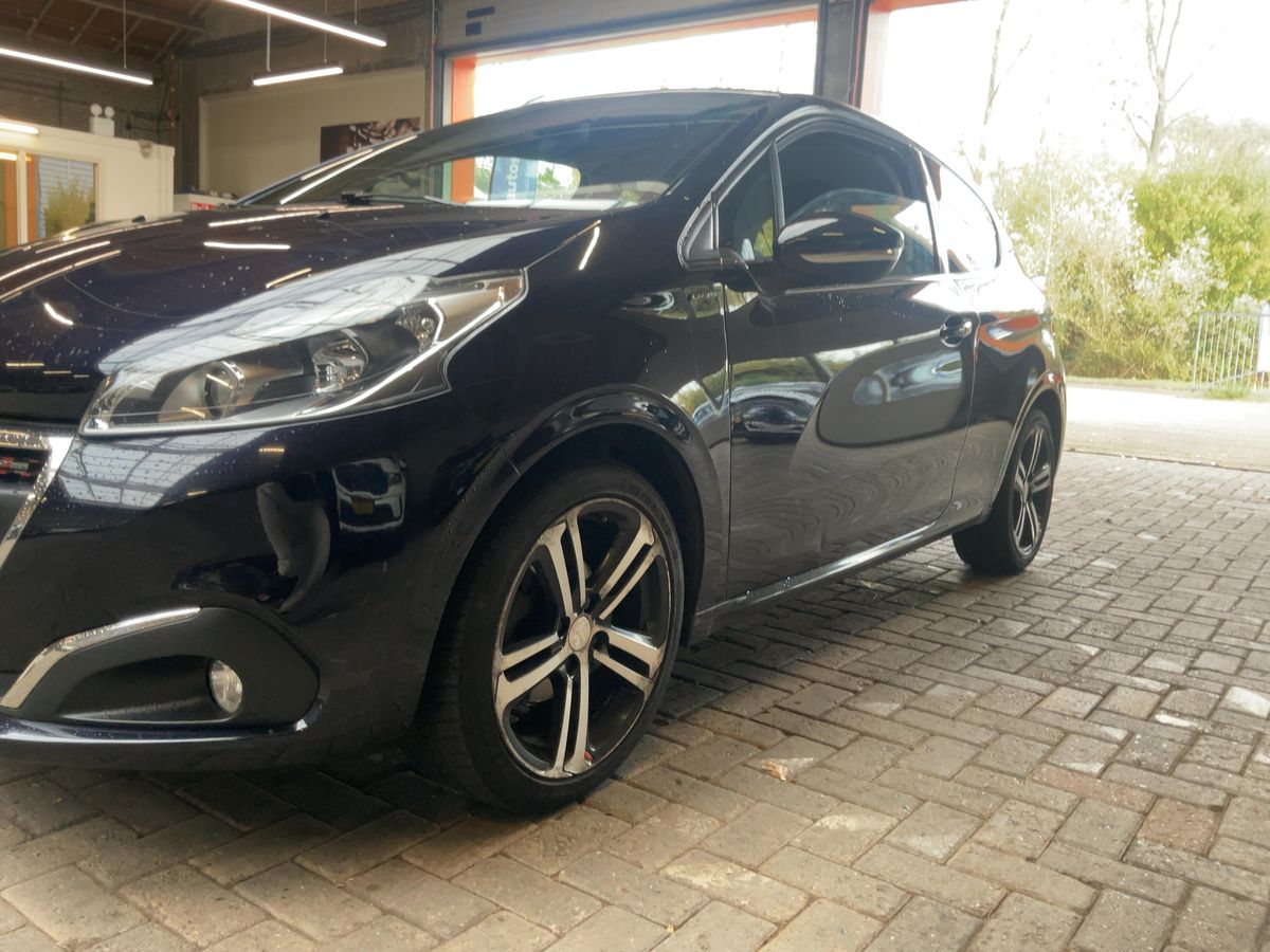 Peugeot 208 1.2 PureTech Allure