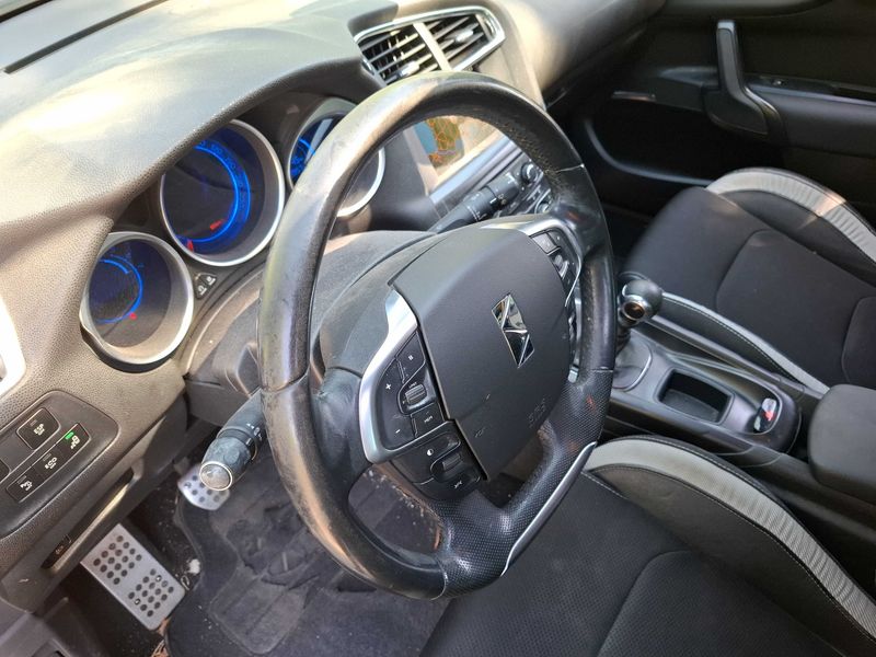 Citroen DS4 1.6 e-HDi SoChic 2013 – снимка 94