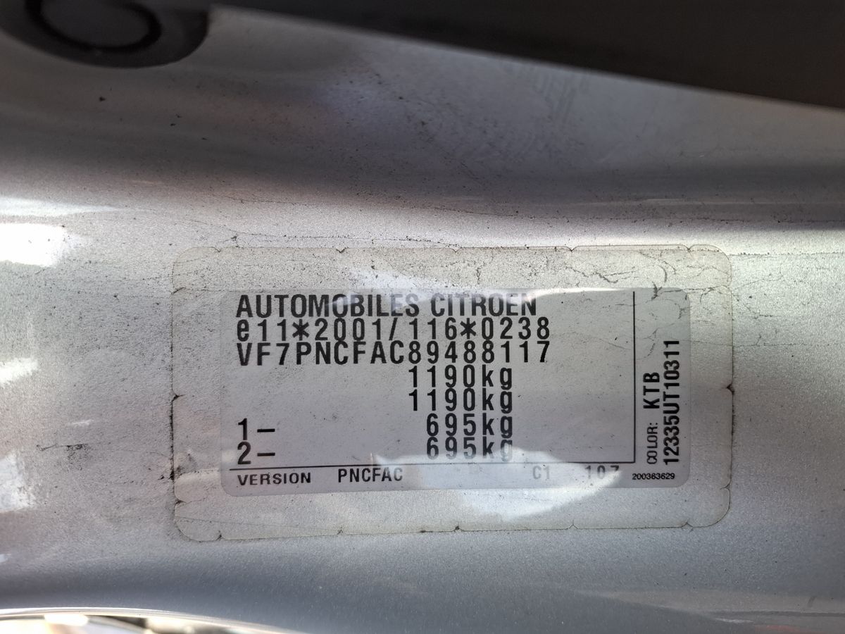 Citroen C1 2010 — photo 16