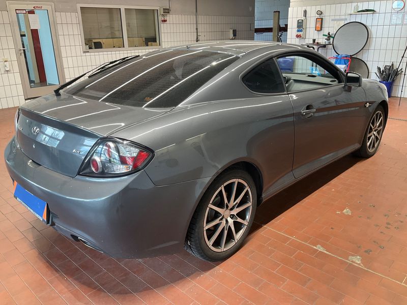 Hyundai Coupe 2.0 GLS — zdjęcie 2