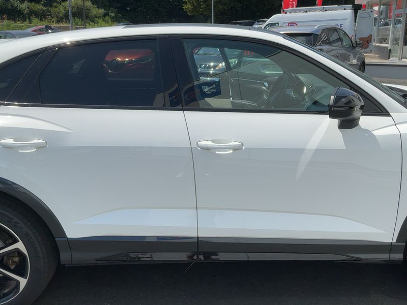 Audi Q3 Sportback 35 TFSI Mild-Hybrid S line — zdjęcie 7
