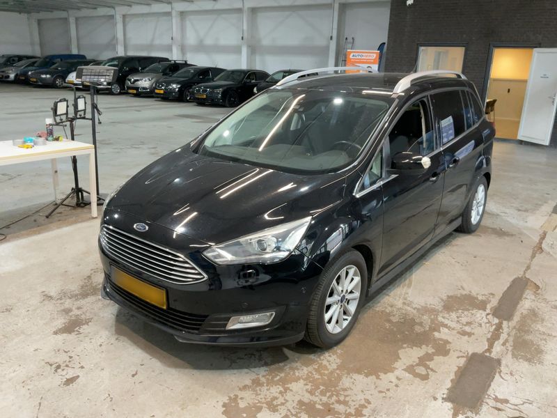 2015 Ford Grand C-Max