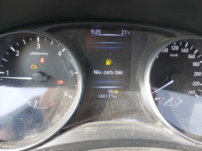 Nissan Qashqai 1.5 dCi Acenta — zdjęcie 12