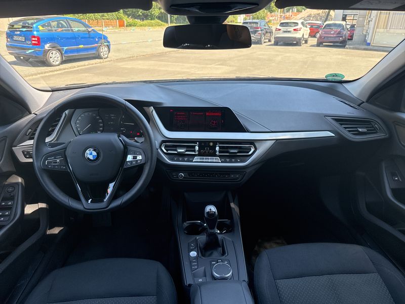 BMW 1er 118i Advantage — zdjęcie 11