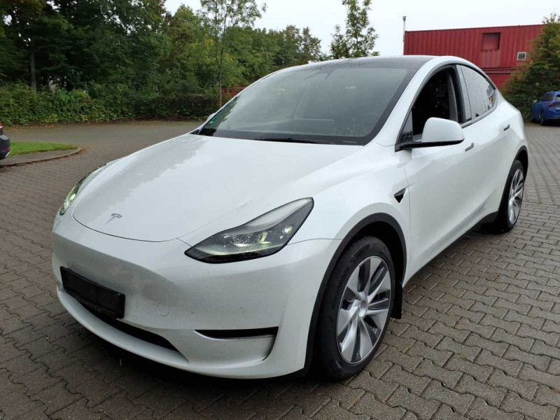 Tesla Model Y Max Range Dual AWD AWD