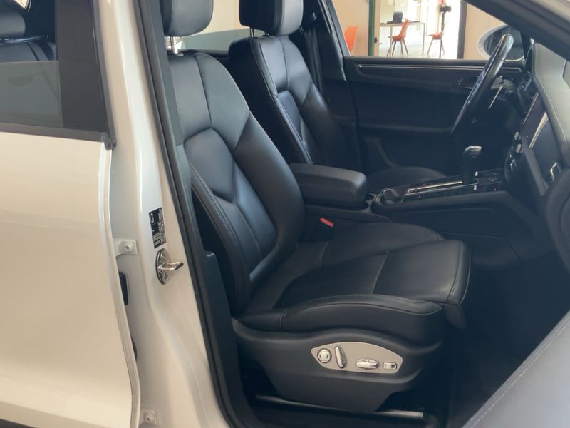 Porsche Macan 2.0 — zdjęcie 11