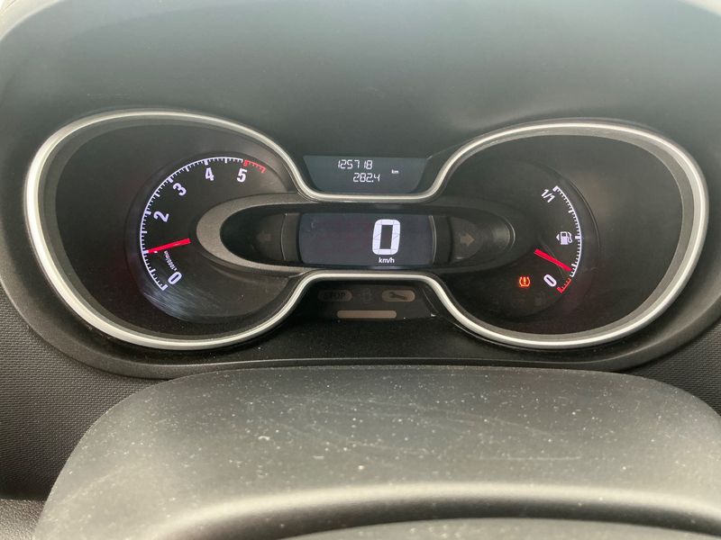 Opel Vivaro 1.6 CDTI Biturbo Combi L1H1 2,7t — zdjęcie 13