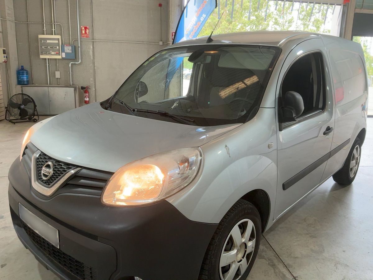 Nissan NV250 2021 — photo 1