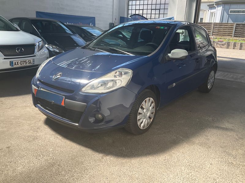 Renault Clio 1.5 dCi Société Air — zdjęcie 1