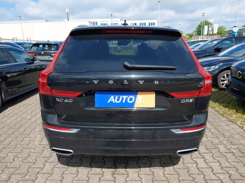 Volvo XC60 2.0 D5 Inscription AWD — zdjęcie 4