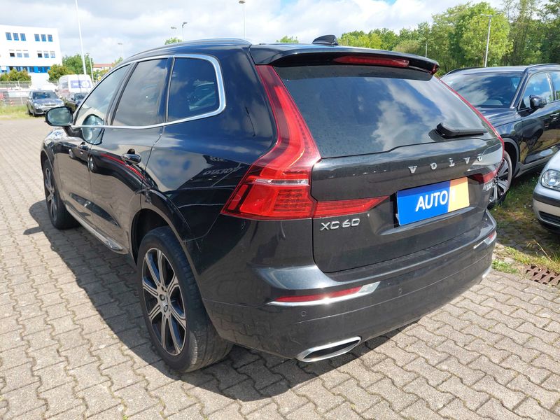 Volvo XC60 2.0 D5 Inscription AWD — zdjęcie 3